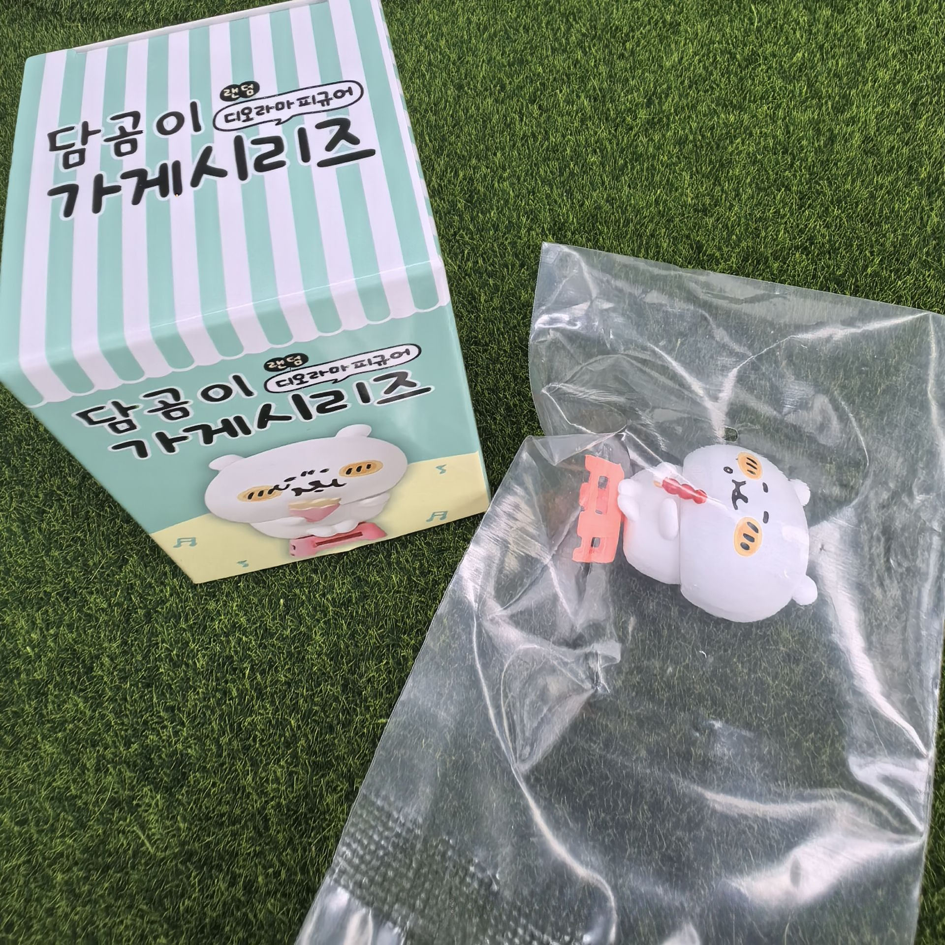 Kawaii Nagano Bear Blind Box F - đánh giá và giá Model Kit Bandai