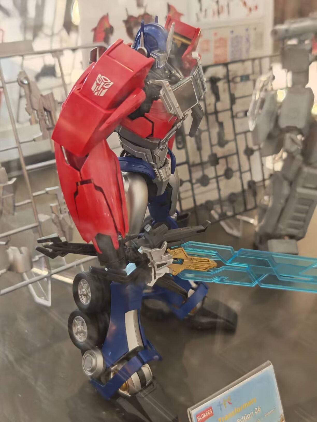 Blokees Transformers Optimus P - đánh giá và giá Model Kit Optimus Prime