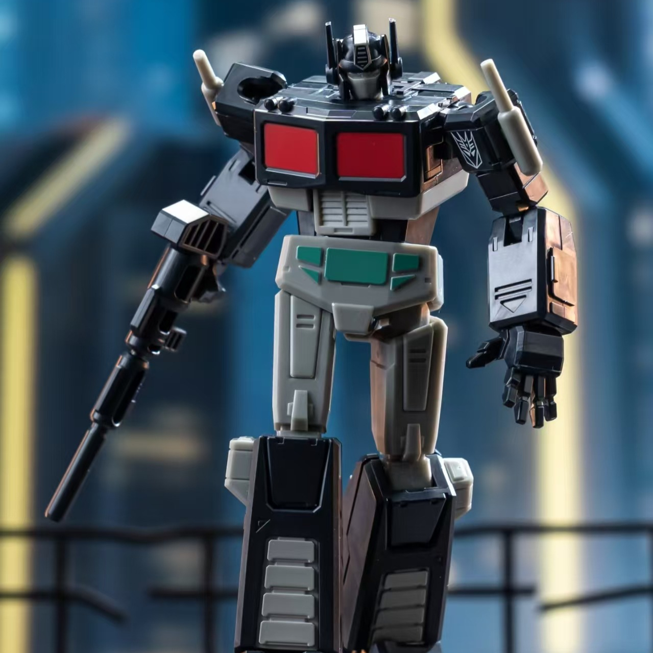Optimus Prime Transformers G1  - đánh giá và giá Model Kit Optimus Prime