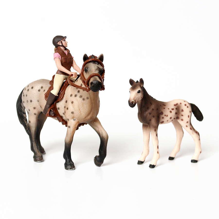 Realistic Trakehner Knabstrupp - đánh giá và giá Model Kit Horse