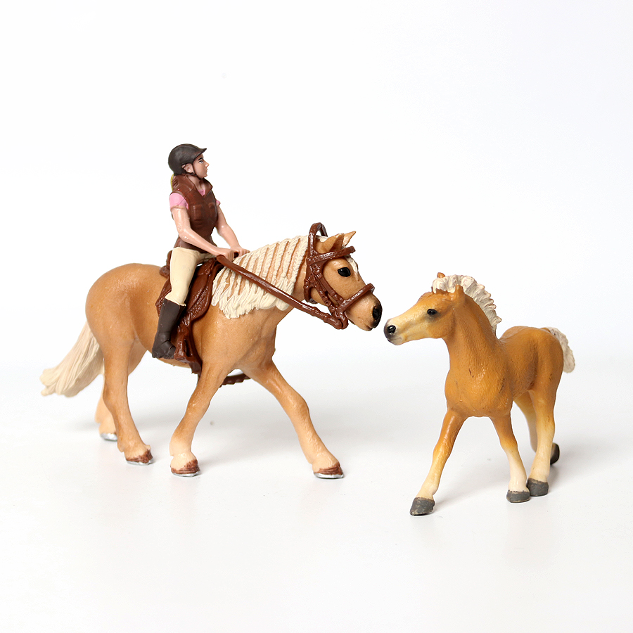 Realistic Trakehner Knabstrupp - đánh giá và giá Model Kit Horse