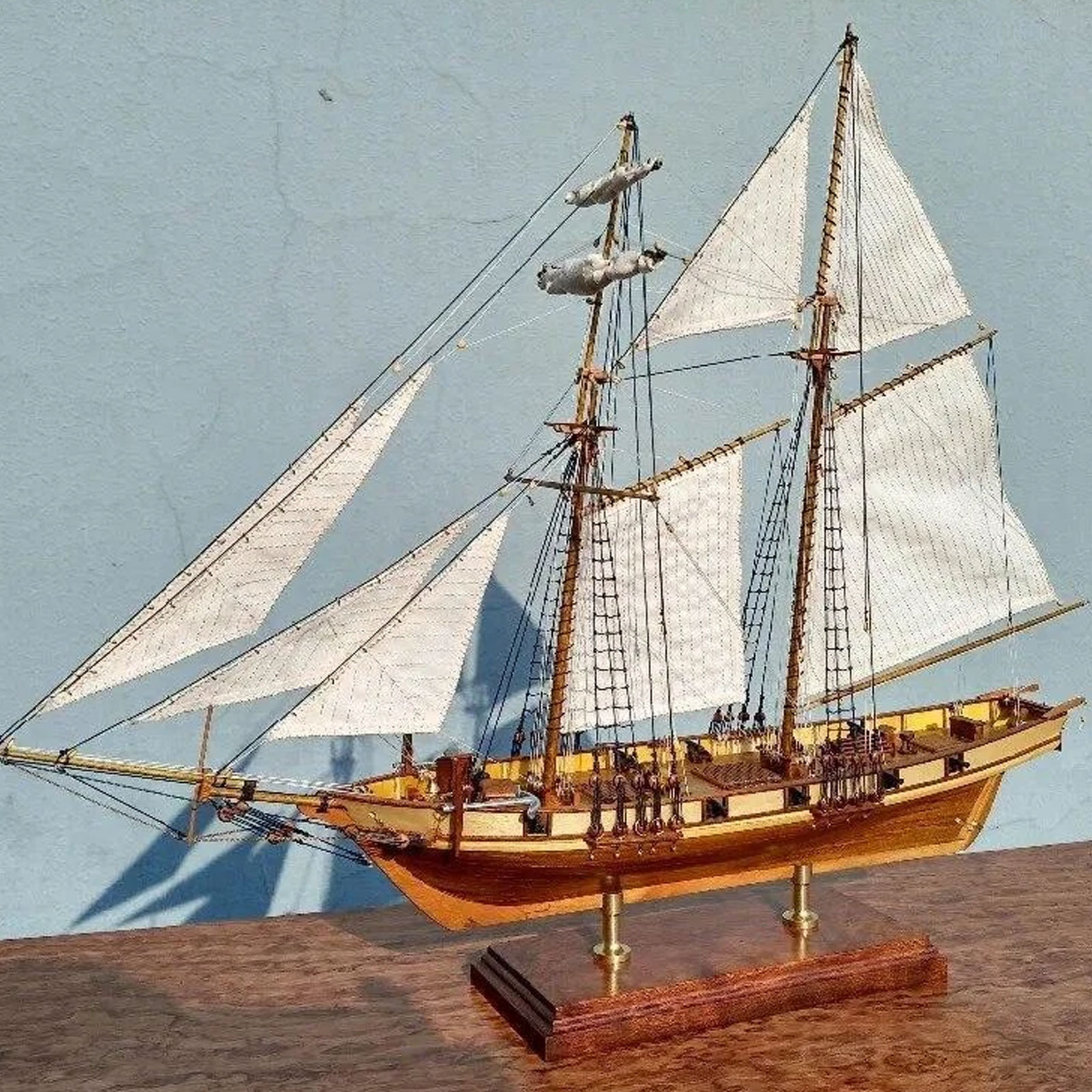 【Halcon Sailboat Wooden Model  - đánh giá và giá Model Kit U Boat