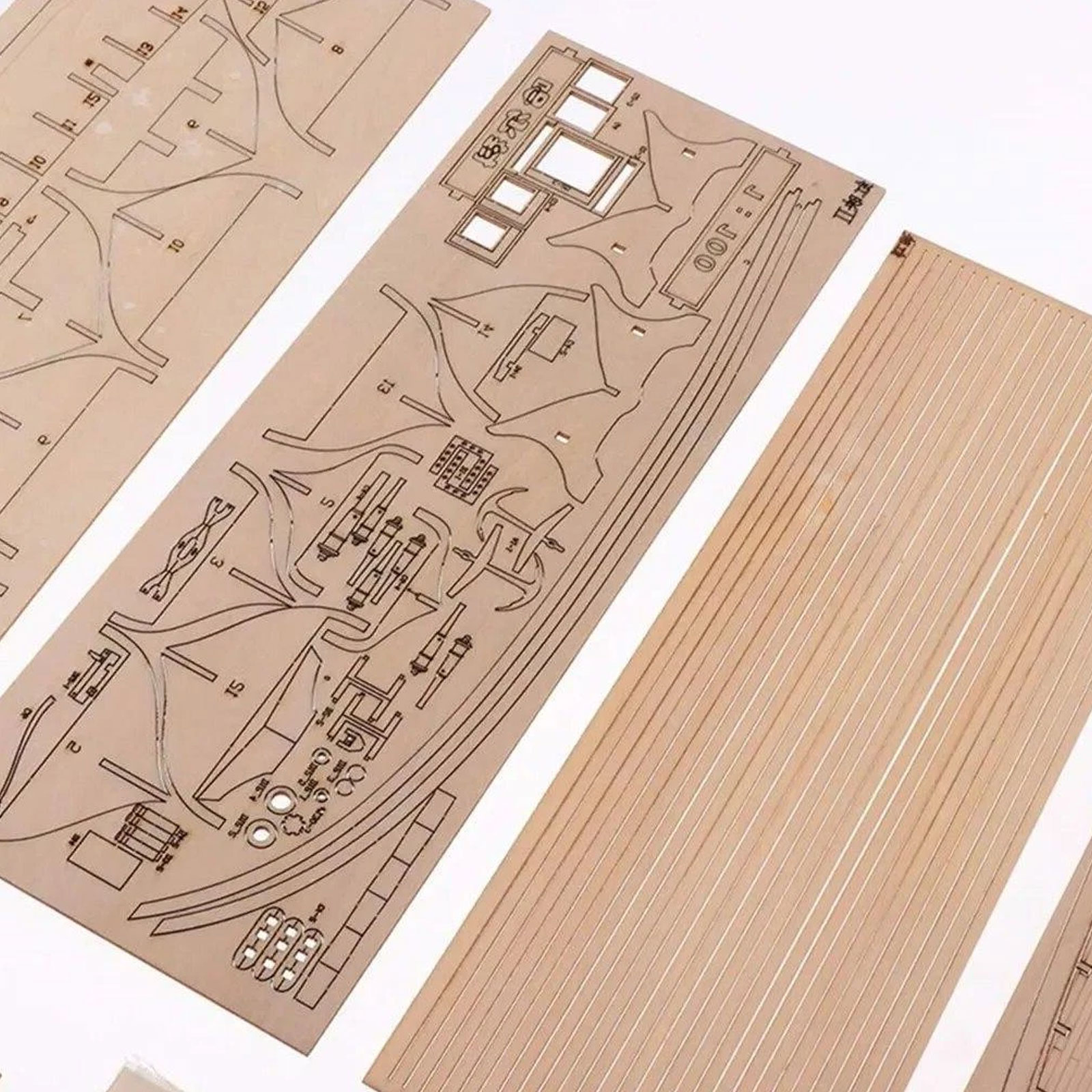 【Halcon Sailboat Wooden Model  - đánh giá và giá Model Kit U Boat