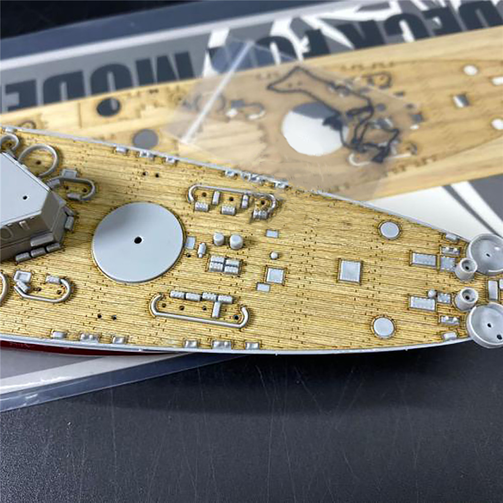 1/700 Scale Wooden Deck & Anch - đánh giá và giá Model Kit U Boat